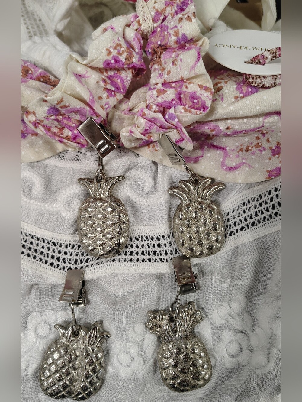 VTG Silver Pewter Pineapple Clip Tablecloth Weight Set (4) Charming Decor Accent